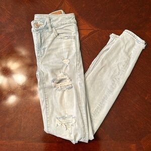 American Eagle Outfitters Women’s light Wash Jeans